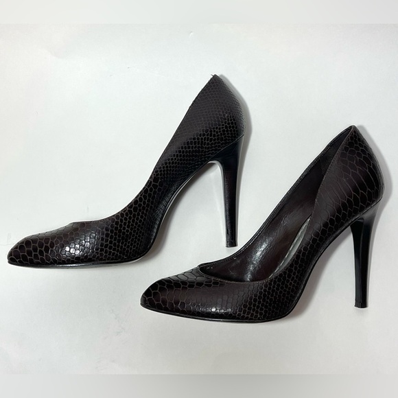 GIANNI BINI Women’s Size 7.5 Leather Snake Skin Closed Toe Heels - Picture 4 of 11